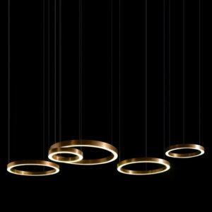 Подвесная лампа из латуни от HENGE Подвесная лампа из латуни от HENGE
