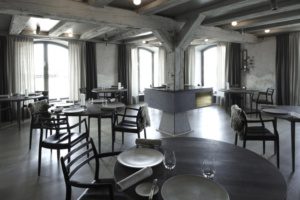 Обновлённый дизайн интерьера ресторана «NOMA» в стиле лофт
