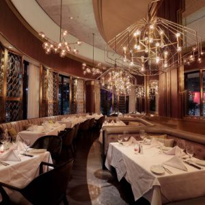 Королевский декор Ruth Chris Steak House Королевский декор Ruth Chris Steak House