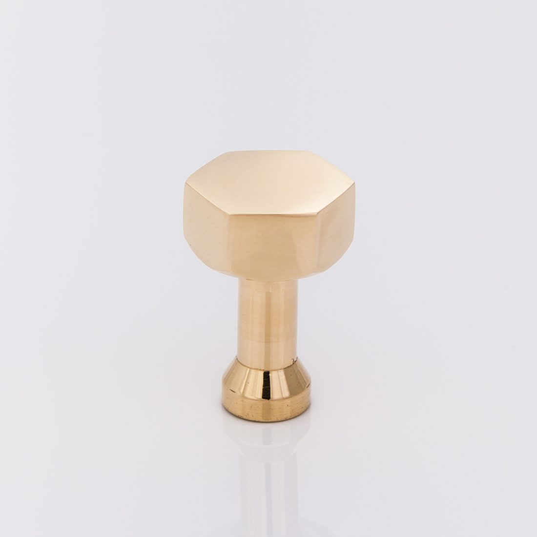 Латунная мебельная ручка Бастия купить в Москве по выгодной цене ...