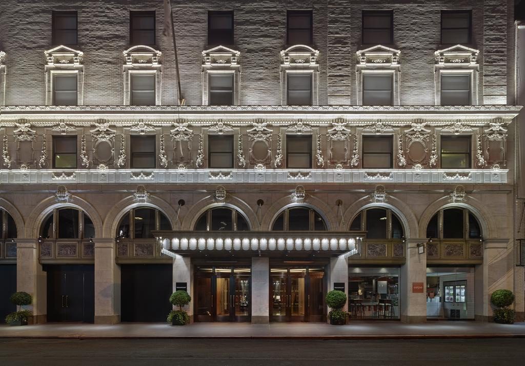 Удивительный эклектичный дизайн отеля Paramount в Нью-Йорке