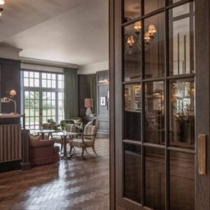 Студия дизайна Мартина Брудницкого - проект для группы Four Seasons Студия дизайна Мартина Брудницкого – проект для группы Four Seasons