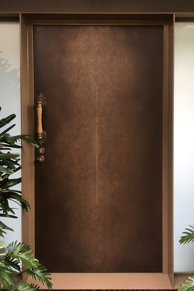 Двери из латуни