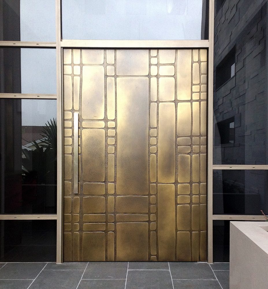 Дверь из латуни фото №41