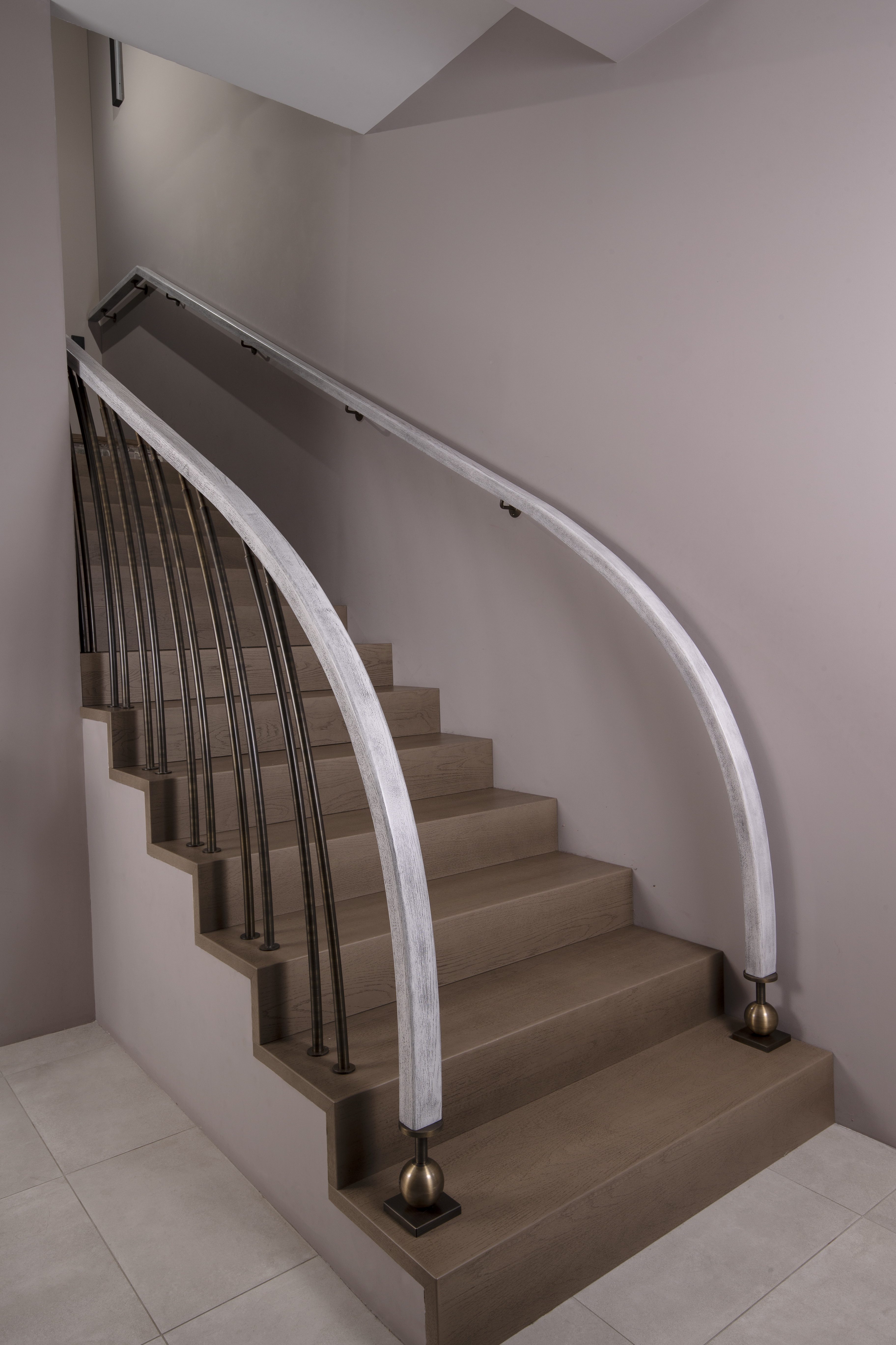 Ограждение из латуни «Бамбук на ветру» в подмосковную резиденцию