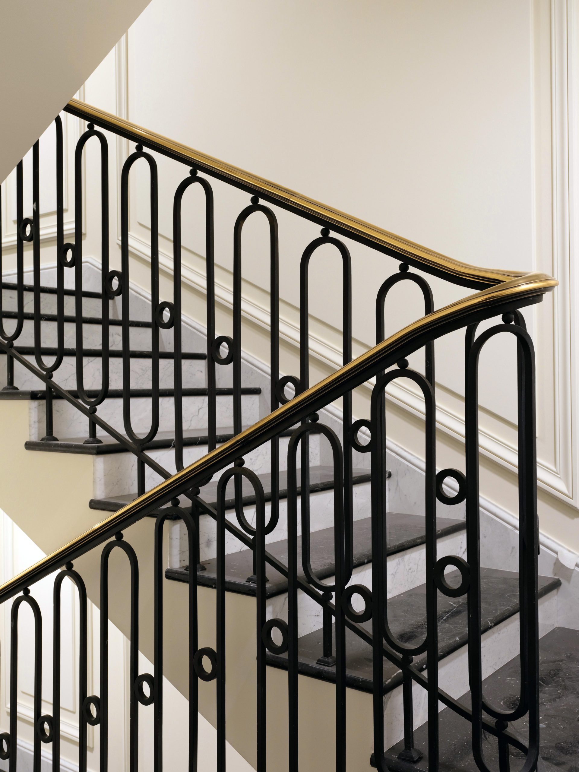 Латунь и художественная ковка. The Residences at Mandarin Oriental, Moscow.