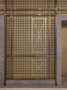 Лифтовые порталы Carre Blanc. Латунная декоративная решетка маркетри. Вид 7