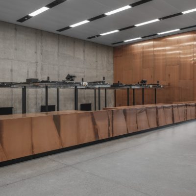 Ресепшен, облицовка медь