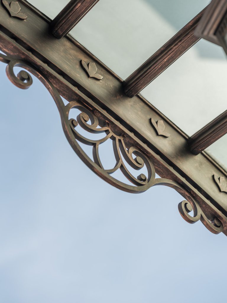 Козырьки для входных групп ГУОД. Фото 3